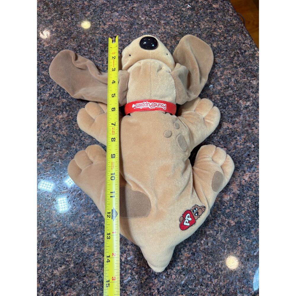 Vintage Pound Puppy 1997 Galoob Tan with Brown Spots and Red Collar - Picture 6 of 11
